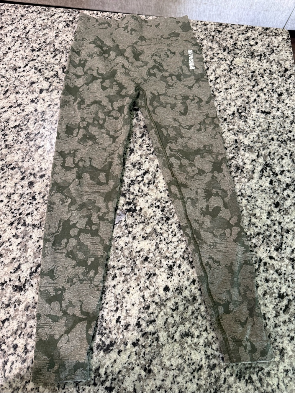 Athletic Camo Leggings for women - Olive Green